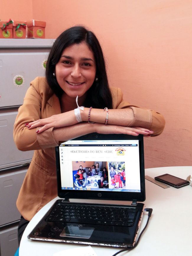 Fernando Priamo A colombiana Julieth Trujillo, 23 anos, trabalha na reformulação do site da ONG Seguidores do Bem