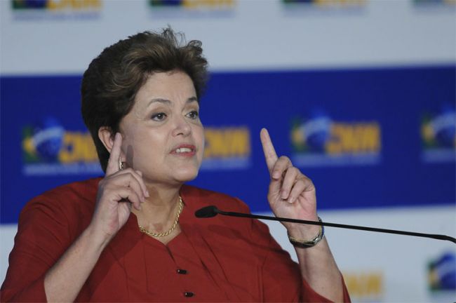 Wilson Dias/ABR Minha arcada girou para o lado, me causando problemas até hoje, disse Dilma