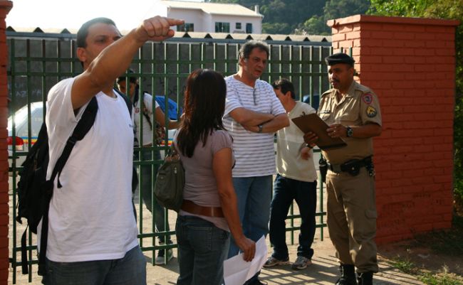 Fernando Priamo/23-09-11 Ato aconteceu em colégio no Cerâmica, Zona Norte