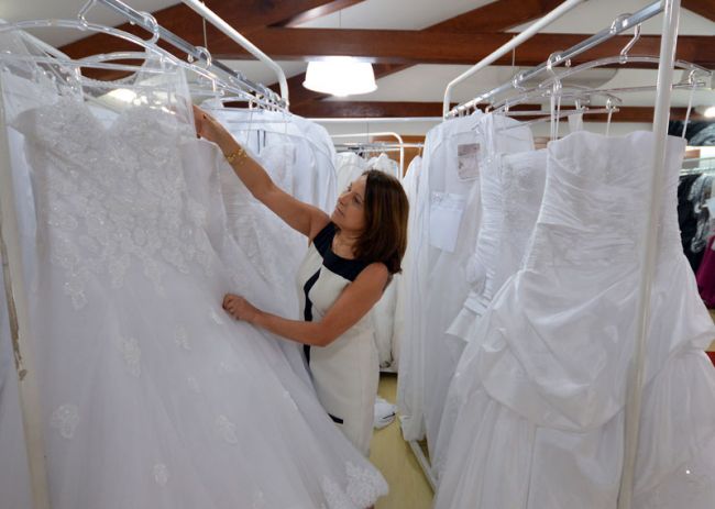 MARCELO RIBEIRO/08-08-13 Há 25 anos no mercado, Maira Oliveira aluga vestidos a R$ 3 mil em média