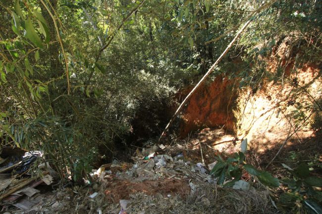 Buraco teria sido causado por erosão