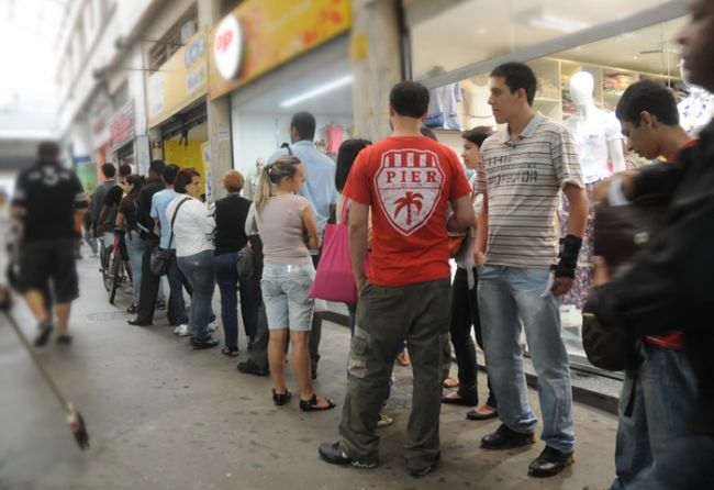 Movimento foi intenso em correspondentes bancários