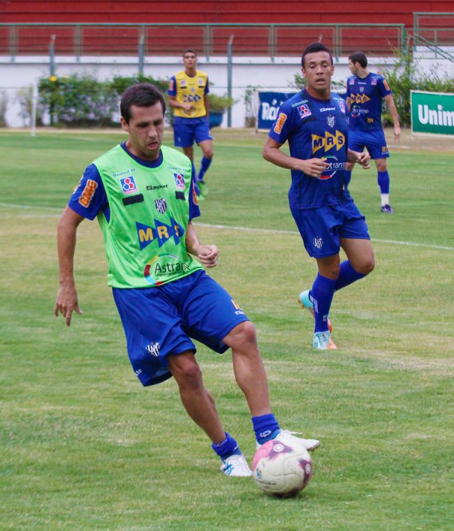 Leonardo Costa/11-09-12 Gláuber treinou com o grupo nesta terça