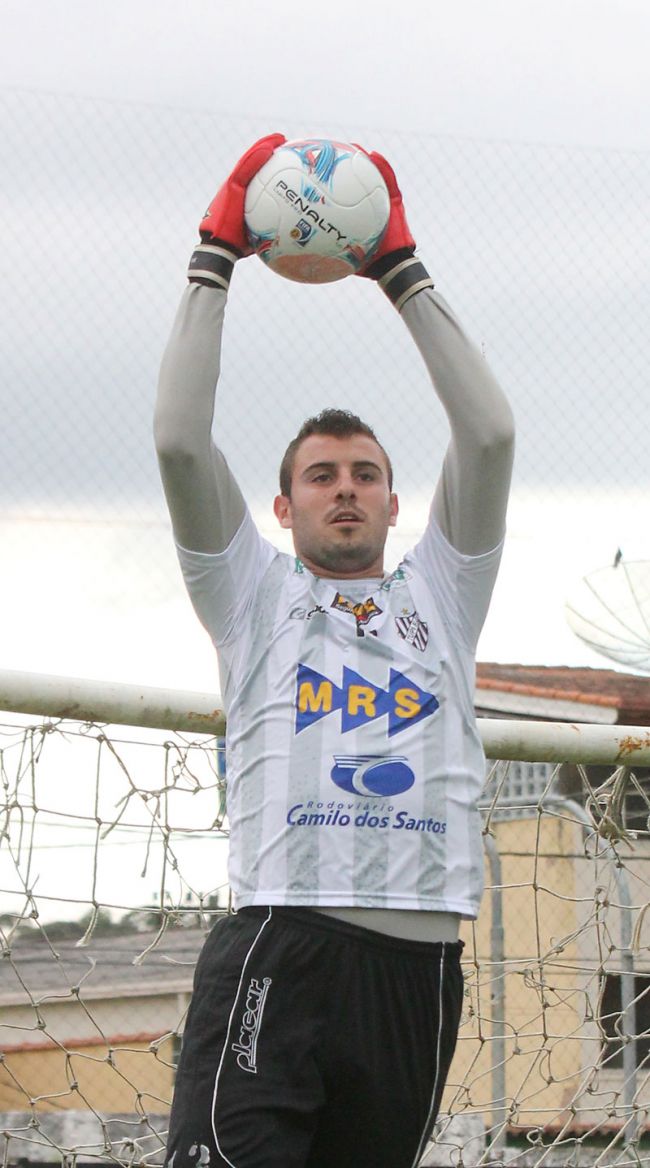 Leonardo Costa/27-02-13 Goleiro Jordan sabe que seu papel no confronto deste sábado é importante