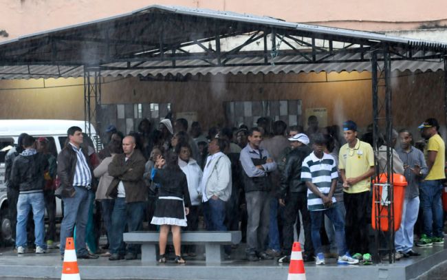 Clima no velório era de perplexidade com o homicídio de adolescente no Milho Branco