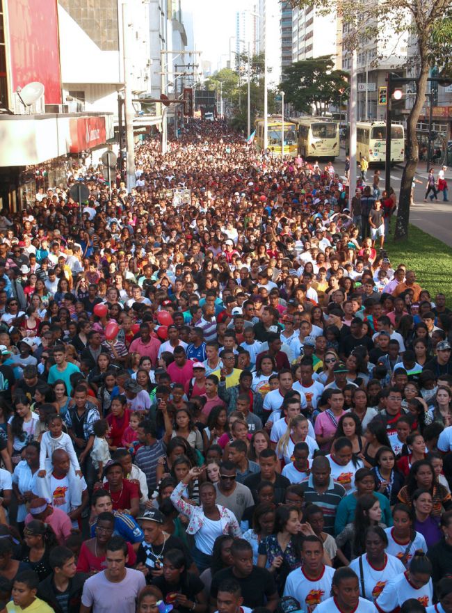 Fernando Priamo/01-06-13 Participantes percorreram ruas do Centro