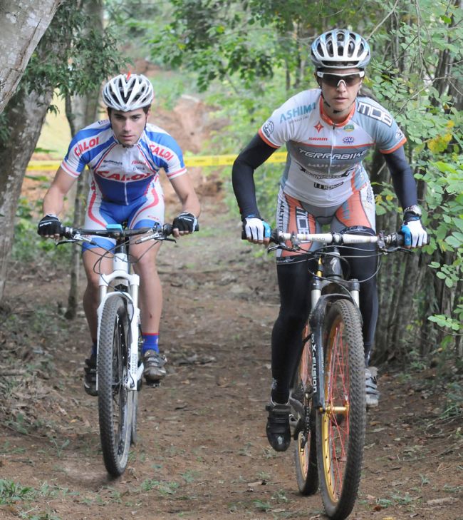 Biker Henrique Avancini foi recebido pela juiz-forana Roberta Stopa