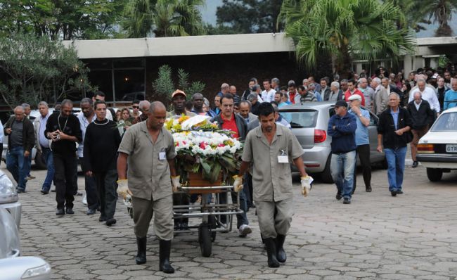 Ex-jogador foi sepultado na manhã de hoje