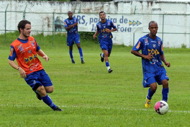 Marcelo Ribeiro Volante (de colete) pensou em encerrar a carreira