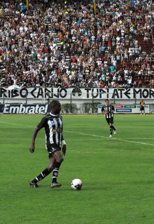 A contusão já incomoda Silvio desde o início do Mineiro