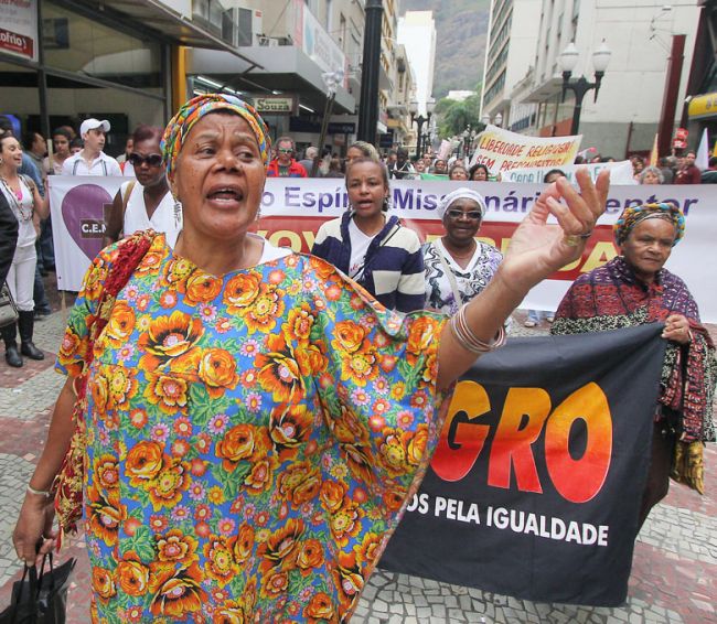 Felipe Couri/30-08/2014 Cerca de 50 pessoas participaram do ato