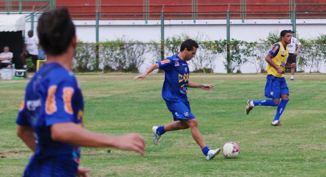 Leonardo Costa Nome do meia Gláuber já constano Boletim Informativo Diário (BID) da CBF como jogador do Tupi