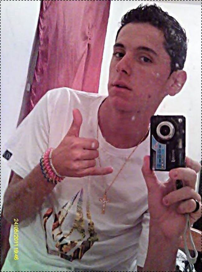 Jonathan Loures Rodrigues, 19 anos, morreu nas dependências do Exército, no Barbosa Lage