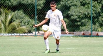 Cláudio Bisbo/Brasiliensefc.com.br Atacante chega para suprir a necessidade do Carijó de um homem de área