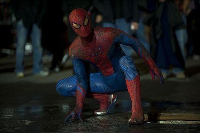 O filme é o primeiro da nova trilogia do homem aracnídeo, dirigida por Marc Webb