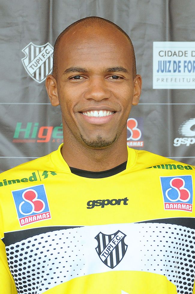 Jogador já teve passagem pelo Carijó em 2010