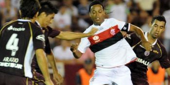 Ronaldinho Gaúcho foi peça nula na Argentina