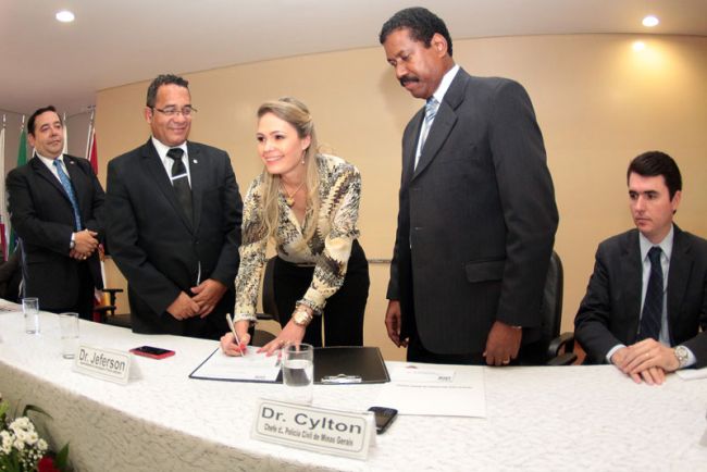 Sheila é a primeira mulher a assumir o cargo em JF