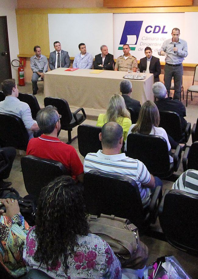 Anúncio foi feito em reunião proposta pela CDL, que aconteceu nesta quinta (3)