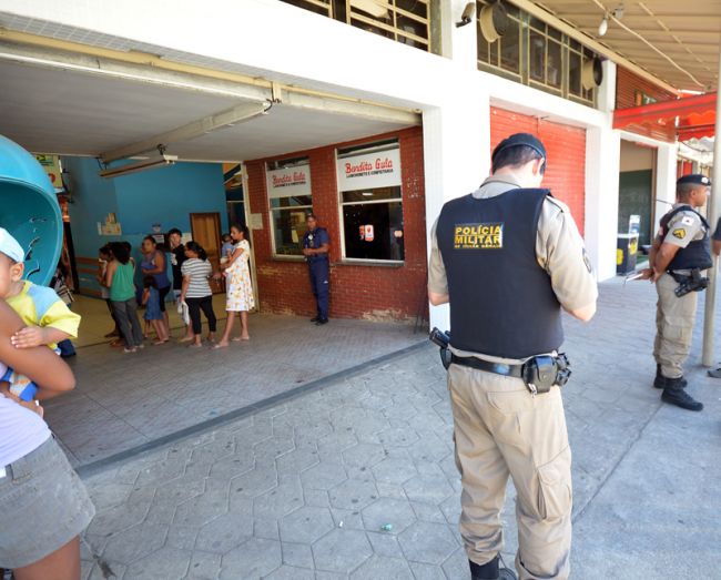 Olavo Prazeres/31-01-14 Crime aconteceu no Bairro Francisco Bernardino