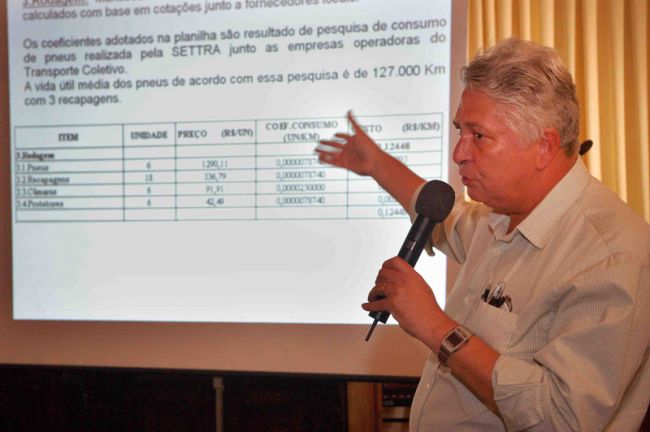 Secretário Márcio Bastos explicou detalhes da planilha de cálculo tarifário que embasa novos valores