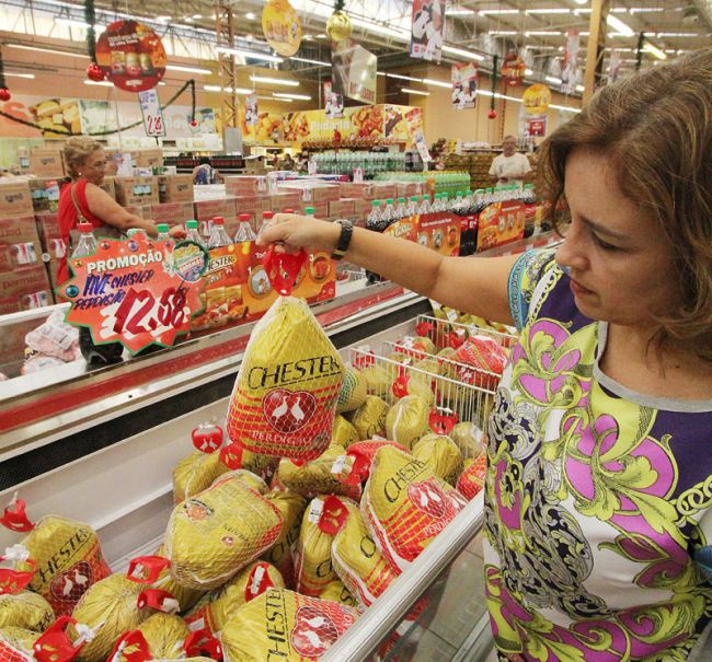 Felipe Couri/16-12-13 Nutricionista Alessandra Cupertino salienta que chester é opção mais barata do que o peru
