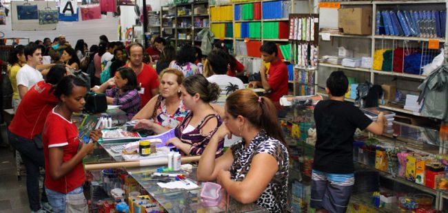 Lojas terão horário estendido até 11 de fevereiro