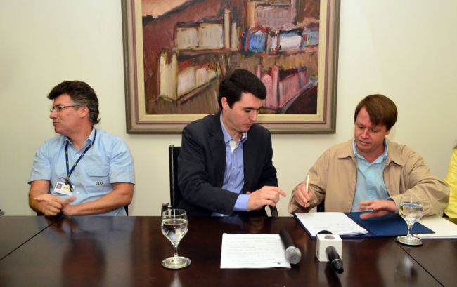Olavo Prazeres/19-08-13 Documento foi assinado pelo prefeito nesta segunda