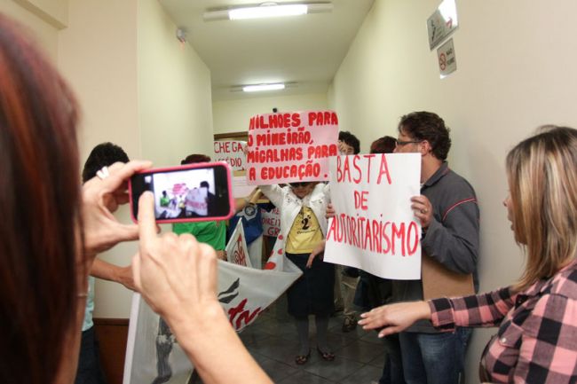 Fernando Priamo/18-06-13 Docentes protestaram nesta terça