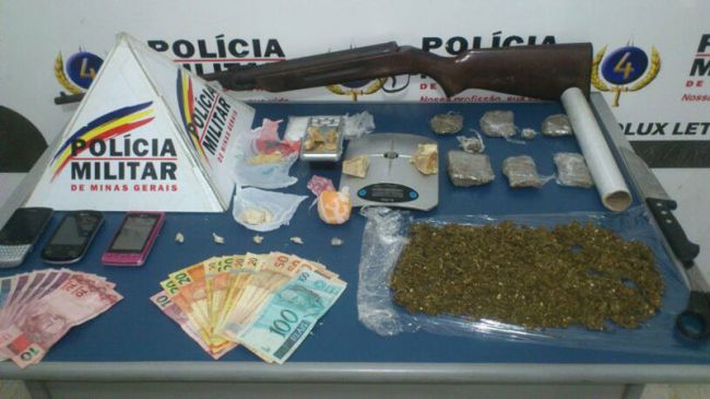 Materiais foram encontrados em residência no Bela Aurora
