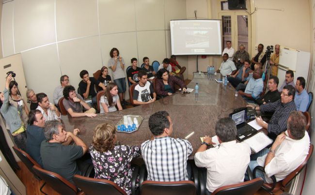 Fernando Priamo/01-07-13 Grupo de estudantes foi recebido pelos vereadores e pelo titular da Settra