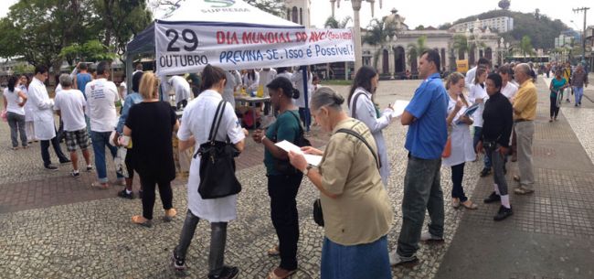 Quatro pessoas foram levadas direto para o hospital