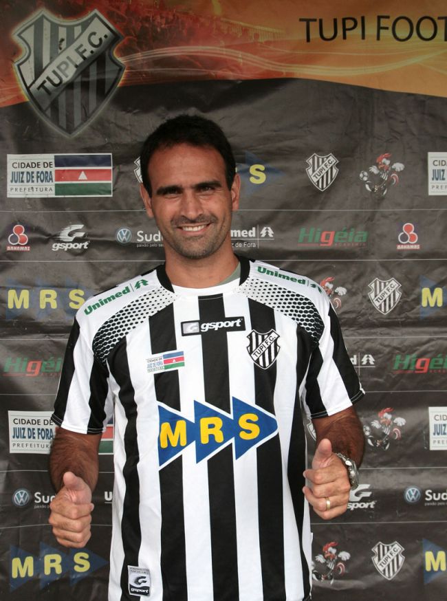 Léo Devanir teve última passagem pelo clube em 2011