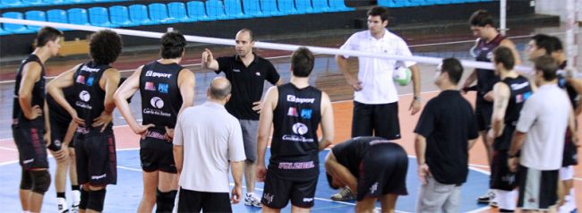 Leonardo Costa/27-02-12 Quatro estão fora do jogo contra o Campinas