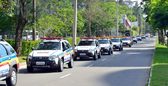 Olavo Prazeres/25-10-13 Carros, motos e uma van vão reforçar policiamento