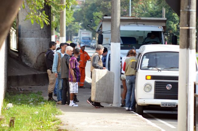 Pertences foram colocados em Kombi