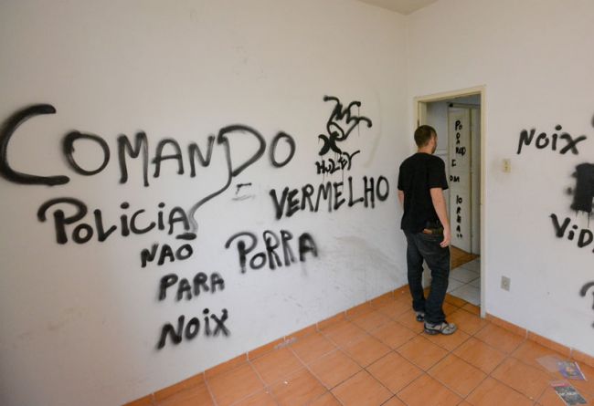 Marcelo Ribeiro/28-08-13 Local estava todo pichado e sujo