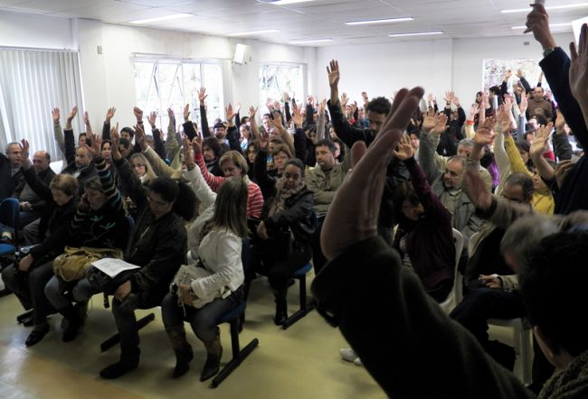 Tadeu Carneiro/Apes-JF Greve foi aprovada em assembleia na quarta