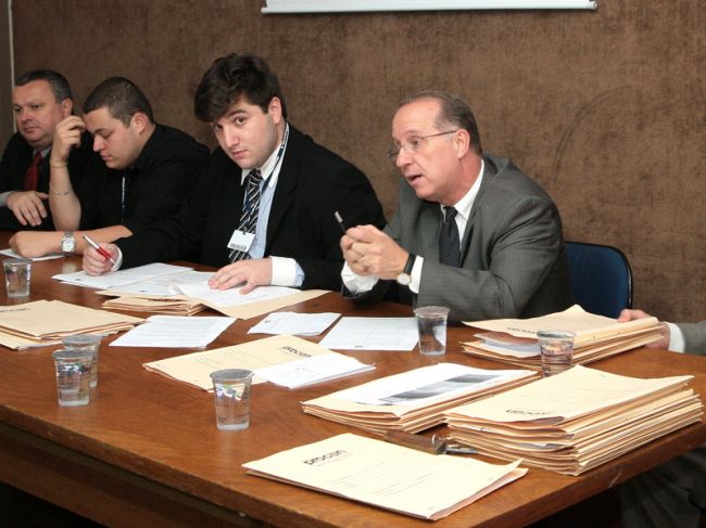 Carlos Alberto Gasparete diz que Procon atuará contra instituições financeiras que não se adequarem