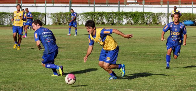 Leonardo Costa/17-01-13 Jogador já treina com o time