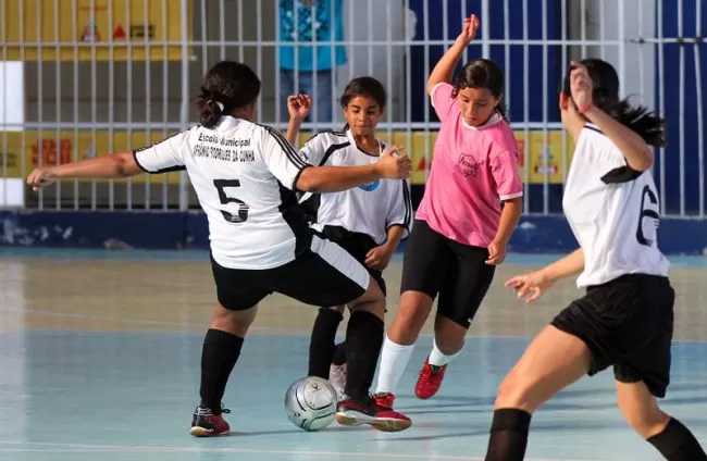 Começam os Jogos Estudantis de Caratinga