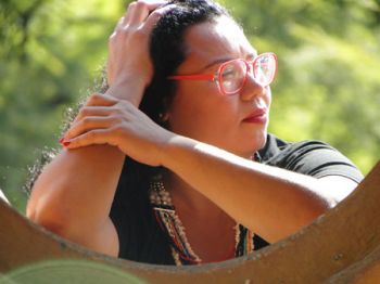 DIVULGAÇÃO Claudia Romano lança álbum independente; cantora lembra os anos vividos em Juiz de Fora