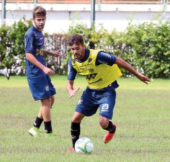 Danilo vem sendo escalado no time principal do Carijó
