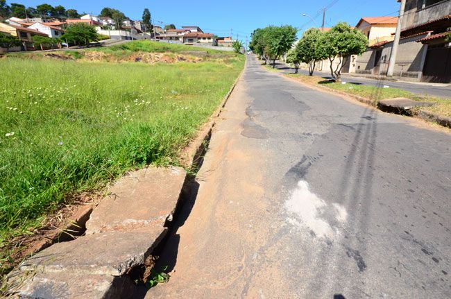 OLAVO PRAZERES/14-01-15 O equipamento com defeito encontra-se no Bairro Guaruá