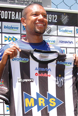 Peregrino da bola 2 Paulinho se colocou à disposição para estrear dia 1ºFELIPE COURI/13-01-15