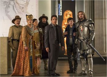 DIVULGAÇÃO Personagens históricos de museu vão à Inglaterra no último filme de Robin Williams (1º à esquerda)