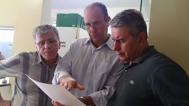 Vereadores Fiorilo e Antônio Aguiar visitaram Therezinha de Jesus, para verificar fluxo de atendimentos