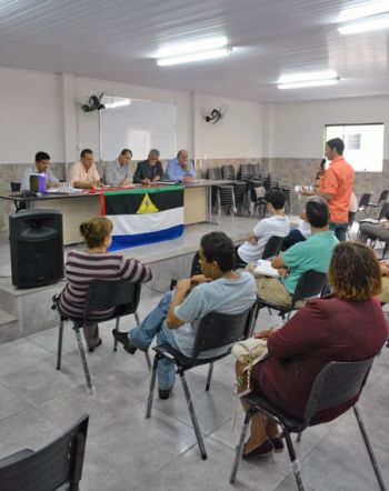 Comerciantes e moradores participaram de reunião com a Comissão de Segurança da Câmara