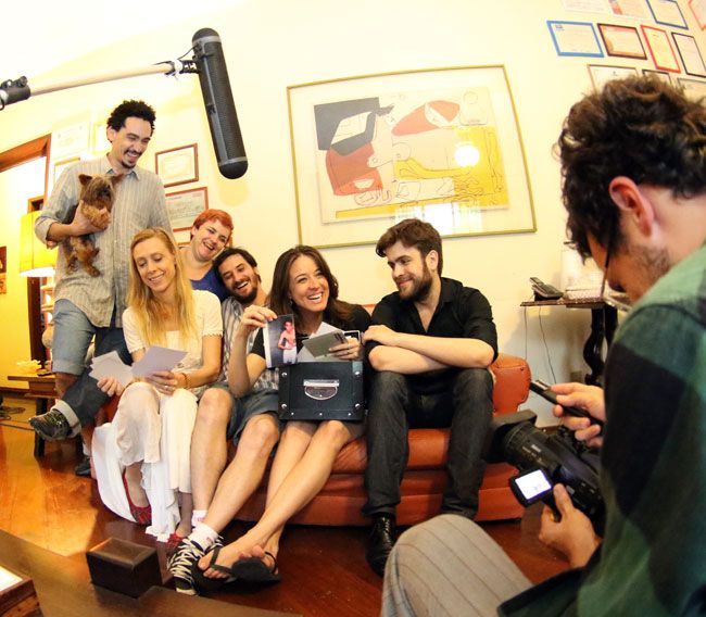 FERNANDO PRIAMO Em uma casa do Bom Clima, elenco gravou o filme durante o carnaval