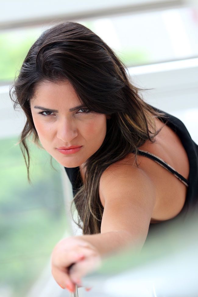 FERNANDO PRIAMO Natalie Mauá investiu economias em música e videoclipe;